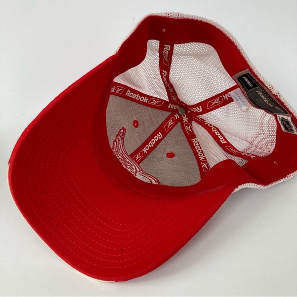 Reebok Men’s Detroit Red Wings Red White Mesh Cap Embroidered Logo NHL Authentic - Picture 6 of 10